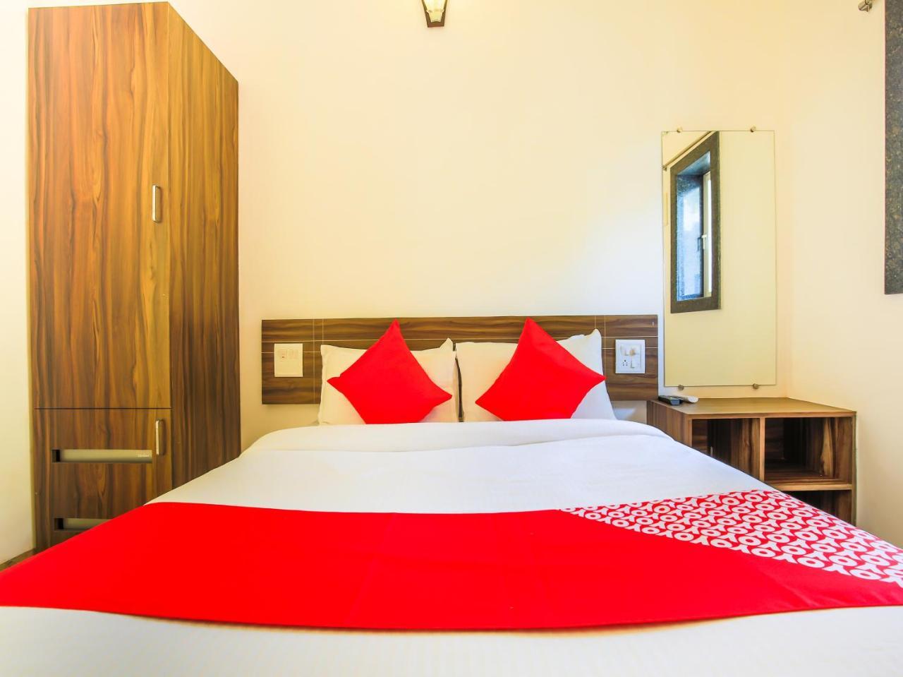 Oyo 24173 La Conceicao Aldeia Morjim Hotel Luaran gambar
